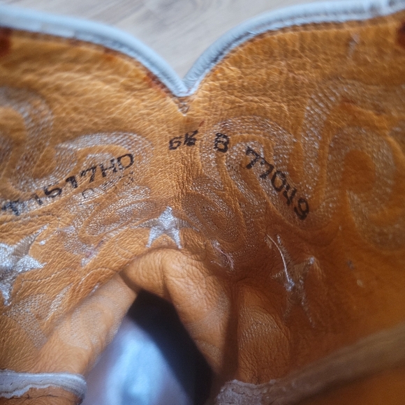 Lucchese Brown and White Ostrich Cowboy Boots - Picture 11 of 13